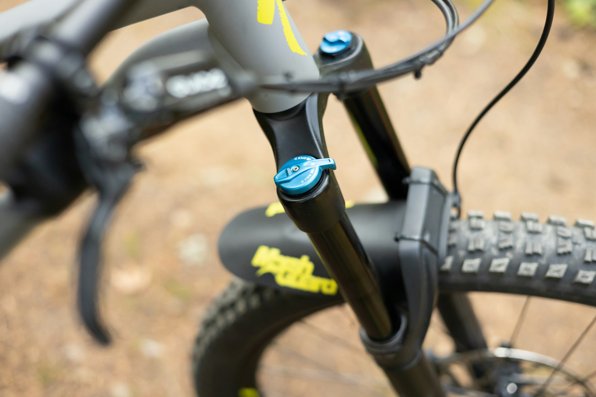 entretien fourche rock shox fox ohlins, manitou, marzzochi